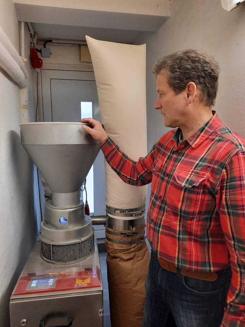 Unser puderfeines Mehl mit unserer Wirbelmühle